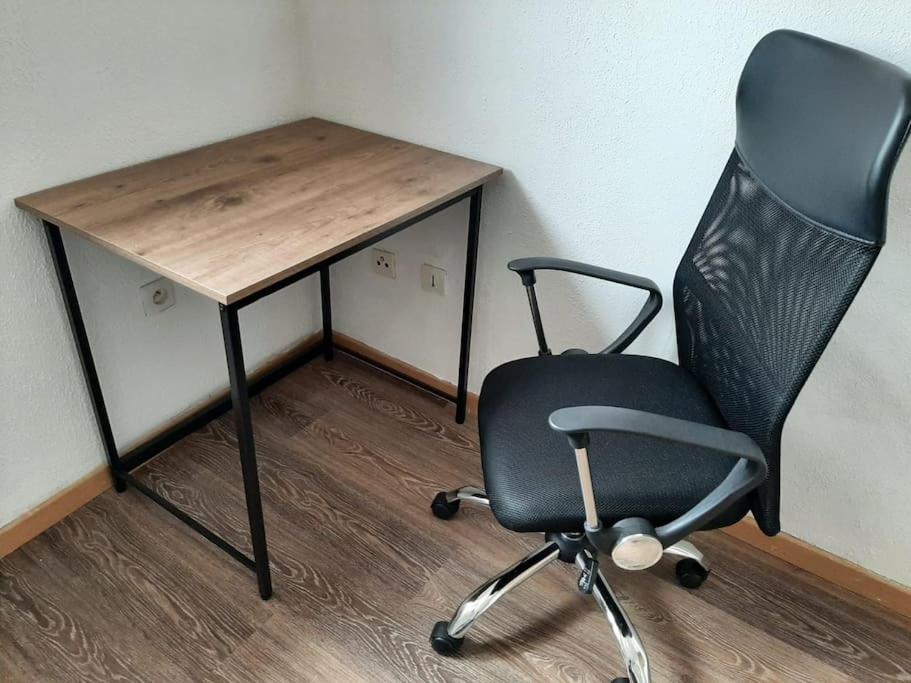 T3 Hyper-Centre Au Calme Tout Equipe Parking Prive Apartment Castres  Bagian luar foto